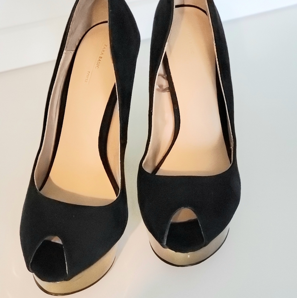 Zara Peep Toes heels black and gold, 7 1/2 dressy